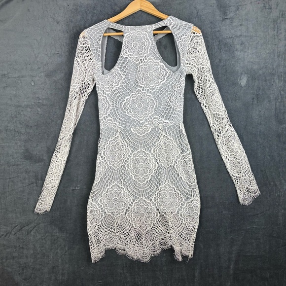 For Love And Lemons White Bodycon Dress with Cold Shoulder and Bishop Sleeves XS - Picture 7 of 9